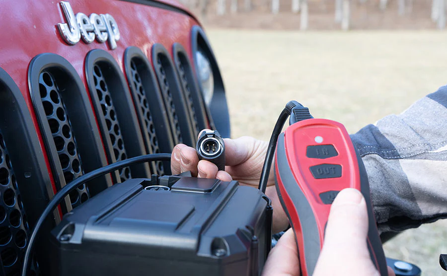 Gladiator R-Type 12,500lb 12v Electric Winch - Steel Rope - Image 8